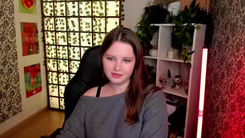 Snapshot of lana_moon__ chatting on October 19, 8:26 am Lana online show from October 19, 8:26 am