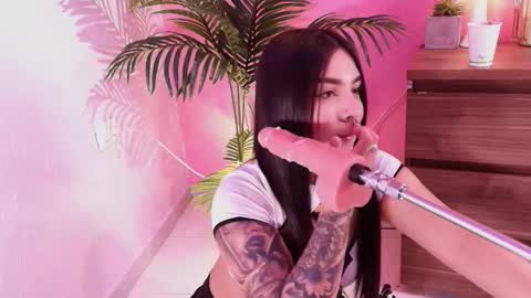 LANA online show from November 20, 4:12 am