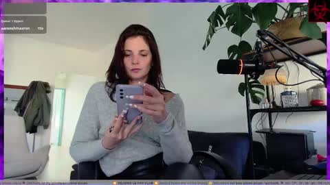 Snapshot of lana_the_virus chatting on October 7, 12:57 pm Lana The Virus online show from October 7, 12:57 pm