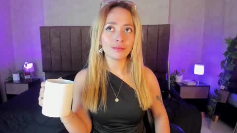 Lana online show from November 12, 3:18 am