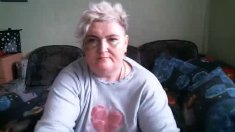lanacat555 online show from October 1, 9:48 am