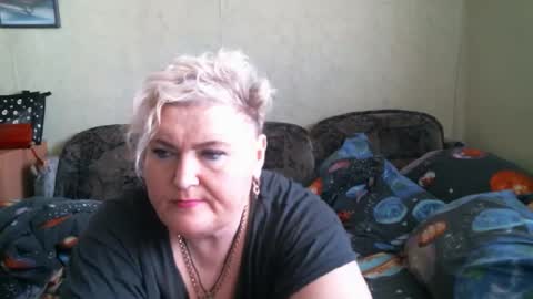 lanacat555 online show from October 7, 9:50 am