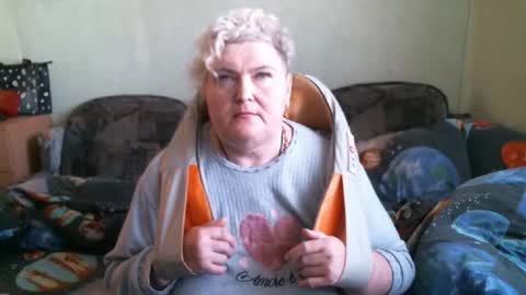 lanacat555 online show from October 13, 11:21 am