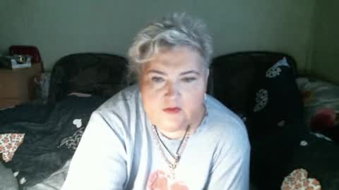 Snapshot of lanacat555 chatting on December 21, 1:18 pm lanacat555 online show from December 21, 1:18 pm