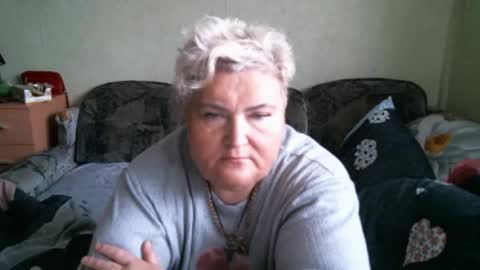 Snapshot of lanacat555 chatting on December 22, 12:02 pm lanacat555 online show from December 22, 12:02 pm