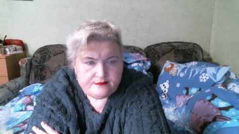 Snapshot of lanacat555 chatting on January 6, 7:50 pm lanacat555 online show from January 6, 7:50 pm