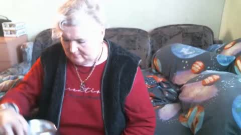 Snapshot of lanacat555 chatting on February 3, 12:10 pm lanacat555 online show from February 3, 12:10 pm