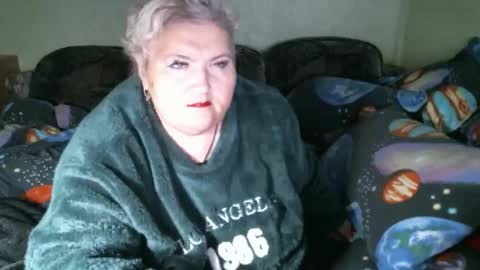 Snapshot of lanacat555 chatting on February 5, 6:45 pm lanacat555 online show from February 5, 6:45 pm