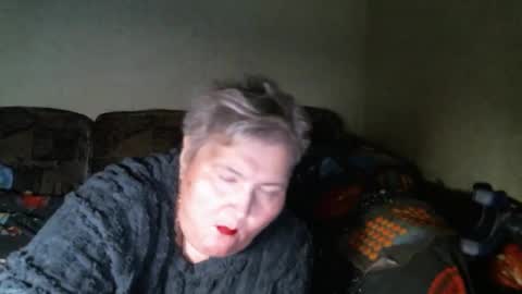 Snapshot of lanacat555 chatting on February 15, 11:12 pm lanacat555 online show from February 15, 11:12 pm