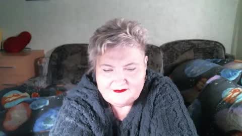 Snapshot of lanacat555 chatting on February 18, 1:01 am lanacat555 online show from February 18, 1:01 am