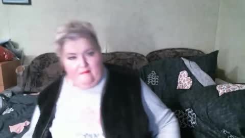 Snapshot of lanacat555 chatting on February 28, 12:11 am lanacat555 online show from February 28, 12:11 am