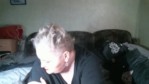 Snapshot of lanacat555 chatting on March 12, 12:50 am lanacat555 online show from March 12, 12:50 am