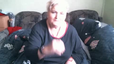 Snapshot of lanacat555 chatting on March 20, 7:13 am lanacat555 online show from March 20, 7:13 am