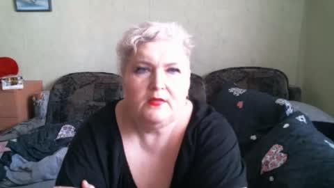 Snapshot of lanacat555 chatting on March 27, 9:10 am lanacat555 online show from March 27, 9:10 am