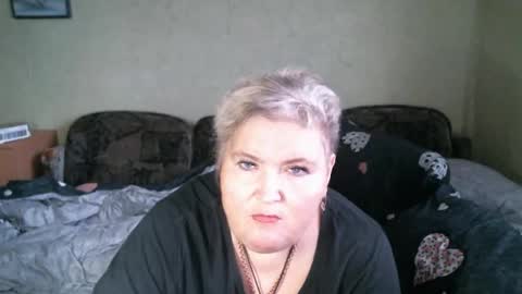 Snapshot of lanacat555 chatting on April 2, 3:59 am lanacat555 online show from April 2, 3:59 am