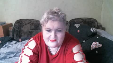 Snapshot of lanacat555 chatting on April 2, 4:26 pm lanacat555 online show from April 2, 4:26 pm