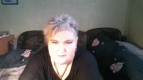 Snapshot of lanacat555 chatting on April 9, 3:28 am lanacat555 online show from April 9, 3:28 am