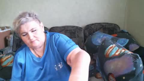 Snapshot of lanacat555 chatting on April 10, 2:44 pm lanacat555 online show from April 10, 2:44 pm