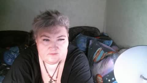 Snapshot of lanacat555 chatting on April 14, 2:06 am lanacat555 online show from April 14, 2:06 am