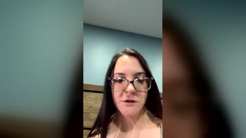 lanacolleen online show from February 2, 9:02 pm