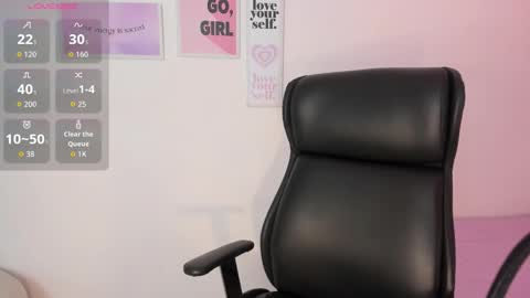 Snapshot of lanajones_ chatting on February 3, 1:05 pm LanaJones online show from February 3, 1:05 pm