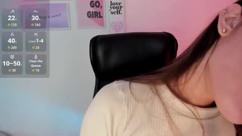 Snapshot of lanajones_ chatting on February 6, 1:14 pm LanaJones online show from February 6, 1:14 pm