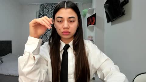 Snapshot of lanalandd chatting on December 10, 4:34 am Lana online show from December 10, 4:34 am