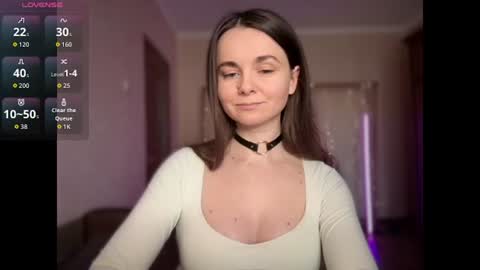 Snapshot of lanaloulou chatting on June 19, 1:37 pm Lana online show from June 19, 1:37 pm