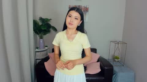 Snapshot of lananardi chatting on June 22, 8:00 am Lana online show from June 22, 8:00 am