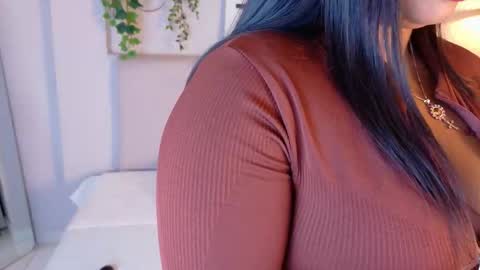 Lana online show from November 24, 8:30 pm