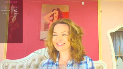Snapshot of lanavibes chatting on April 28, 8:41 am lanavibes online show from April 28, 8:41 am