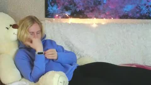 LanaviSmith online show from November 6, 6:03 am