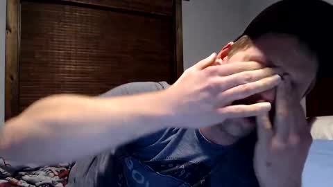 Snapshot of lancehardin chatting on January 3, 12:33 am Lance online show from January 3, 12:33 am