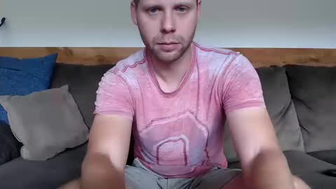 Snapshot of lancehardin chatting on October 14, 3:13 pm Lance online show from October 14, 3:13 pm