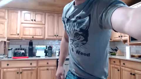 Snapshot of lancehardin chatting on October 28, 3:04 pm Lance online show from October 28, 3:04 pm