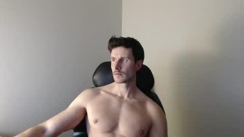 Lance online show from November 30, 7:51 pm