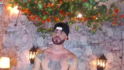 Snapshot of lancelot_benwick chatting on January 6, 10:37 pm Lancelot Benwick online show from January 6, 10:37 pm