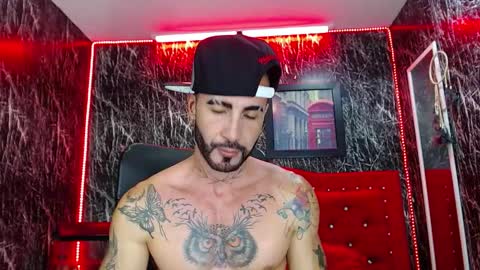 Snapshot of lancelot_benwick chatting on January 12, 5:24 am Lancelot Benwick online show from January 12, 5:24 am