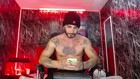 Snapshot of lancelot_benwick chatting on February 22, 5:23 am Lancelot Benwick online show from February 22, 5:23 am