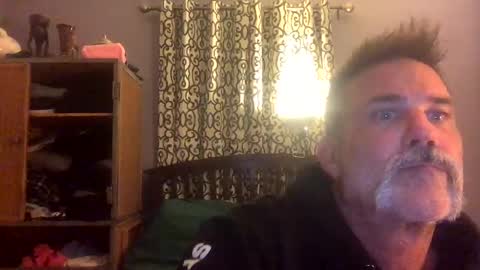 landlord1612 online show from November 4, 4:44 am