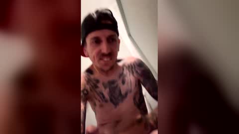 landscaper11 online show from April 25, 10:51 am