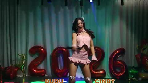 Snapshot of lankwaifong_cindy chatting on January 15, 8:30 am lankwaifong_cindy online show from January 15, 8:30 am