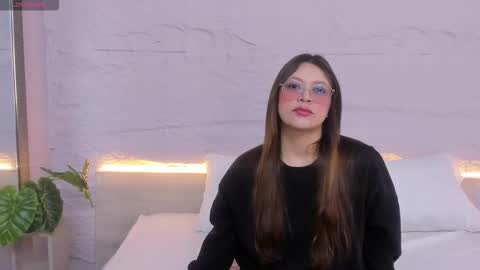 Lanna online show from February 10, 11:47 am