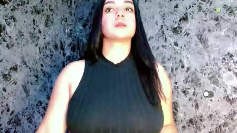 Lanna online show from March 24, 2:44 pm