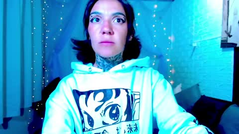 LANNIE   online show from March 31, 10:54 pm