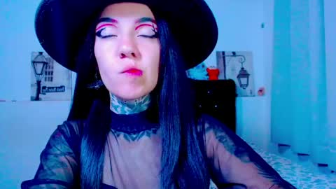 LANNIE   online show from June 2, 11:40 pm