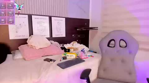 lara_as online show from September 10, 6:02 am