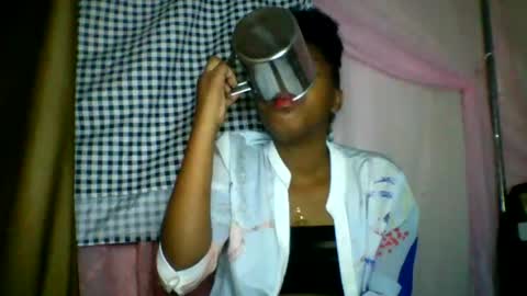 Snapshot of lara_belle chatting on July 11, 3:59 pm lara_belle online show from July 11, 3:59 pm