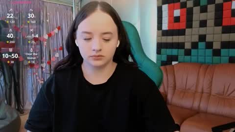 Snapshot of lara_benson_ chatting on March 15, 4:46 pm lara_benson_ online show from March 15, 4:46 pm