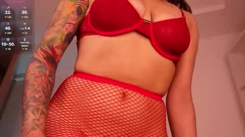 Snapshot of lara_bombshelll chatting on November 12, 11:03 pm Lara online show from November 12, 11:03 pm